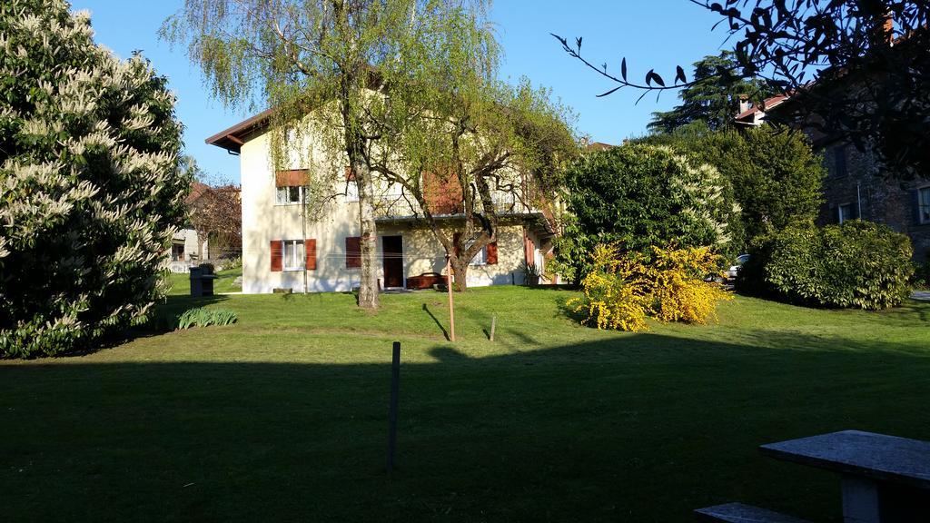 Apartment Piccolo Borgo Castelveccana Exterior photo